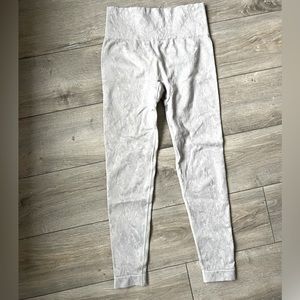 Gymshark animal print camo light taupe leggings